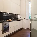 Moma House
